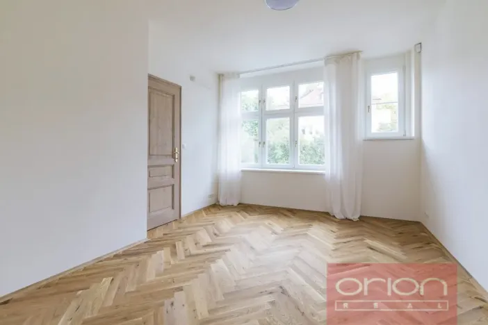 Pronájem bytu 4+1, Praha - Vinohrady, Hradešínská, 120 m2