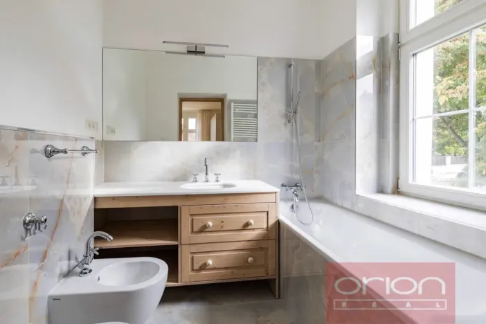 Pronájem bytu 4+1, Praha - Vinohrady, Hradešínská, 120 m2