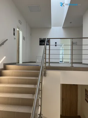 Pronájem kanceláře, Sedliště, 409 m2