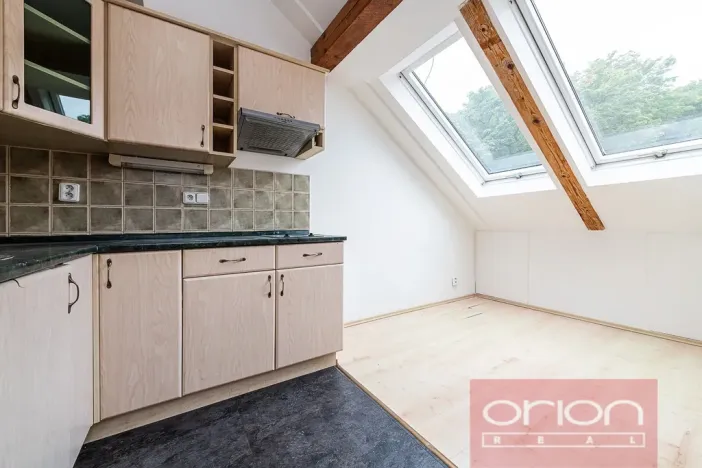 Prodej bytu 2+kk, Praha - Smíchov, Na Zatlance, 53 m2