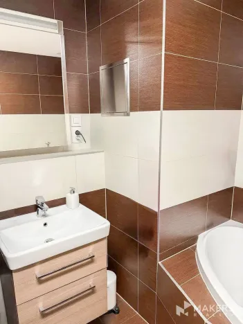 Pronájem bytu 3+kk, Praha - Strašnice, Zvěřinova, 78 m2