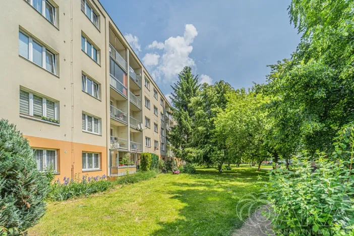 Pronájem bytu 3+kk, Kladno, Bělehradská, 53 m2