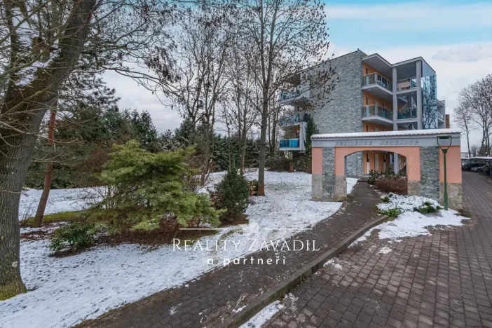 Pronájem bytu 3+kk, Jesenice, V Lázních, 93 m2