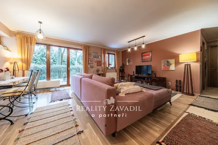 Pronájem bytu 3+kk, Jesenice, V Lázních, 93 m2