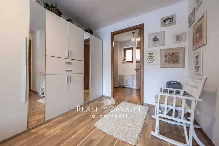 Pronájem bytu 3+kk, Jesenice, V Lázních, 93 m2