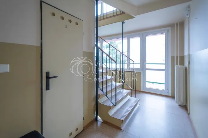 Prodej bytu 3+1, Neratovice, nám. Republiky, 78 m2