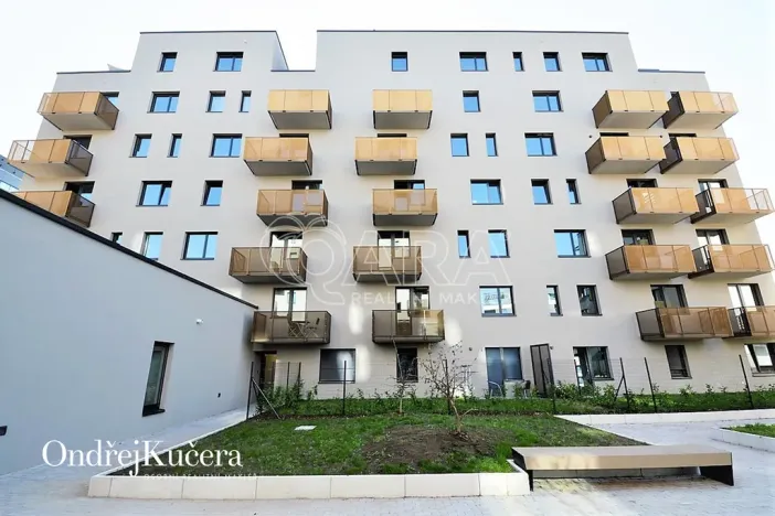 Pronájem bytu 1+kk, Praha - Jinonice, Barvitiova, 38 m2