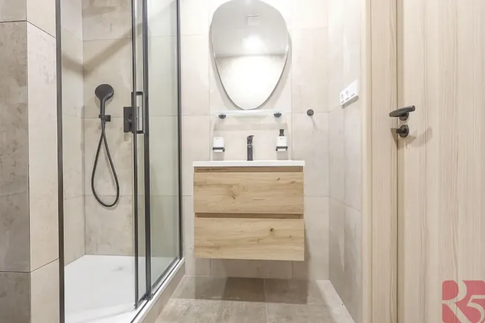 Prodej bytu 3+1, Praha - Bohnice, Feřtekova, 75 m2