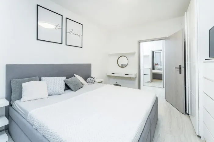 Prodej bytu 2+1, Hradec Králové - Pražské Předměstí, U Koruny, 60 m2