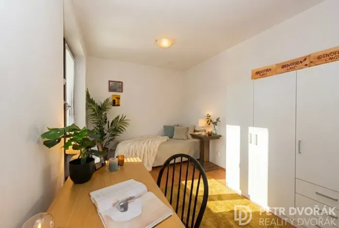 Prodej bytu 1+kk, Praha - Košíře, Musílkova, 59 m2