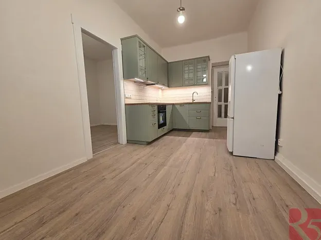 Pronájem bytu 3+kk, Praha - Holešovice, Poupětova, 60 m2