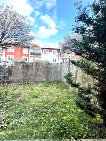 Prodej bytu 1+kk, Vestec, Ve Stromkách, 45 m2