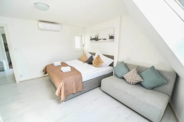 Prodej bytu 2+1, Praha - Nové Město, Školská, 55 m2