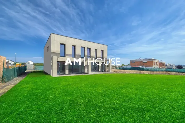 Prodej bytu 4+kk, Praha - Březiněves, Zvěřinových, 153 m2