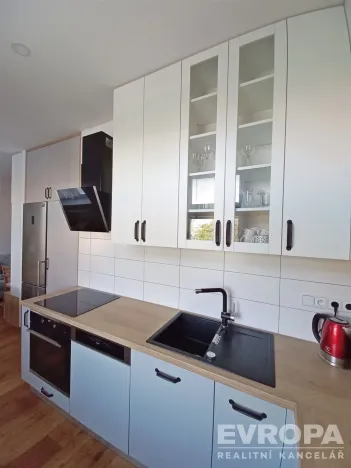 Prodej bytu 2+kk, Olomouc, Jeremenkova, 54 m2