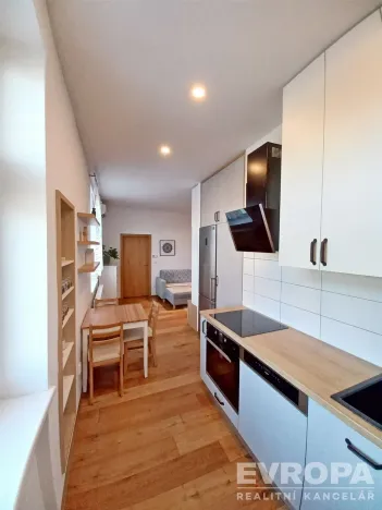 Prodej bytu 2+kk, Olomouc, Jeremenkova, 54 m2