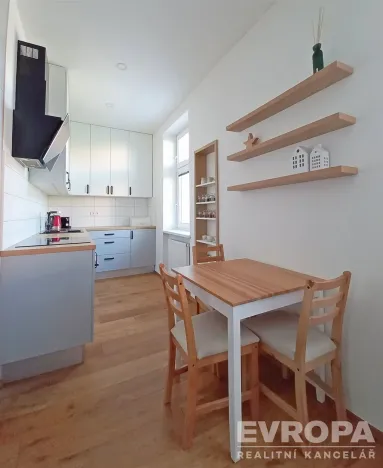 Prodej bytu 2+kk, Olomouc, Jeremenkova, 54 m2