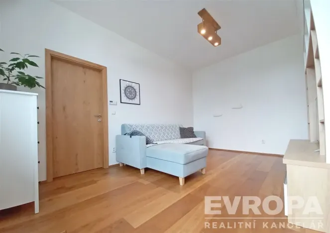 Prodej bytu 2+kk, Olomouc, Jeremenkova, 54 m2