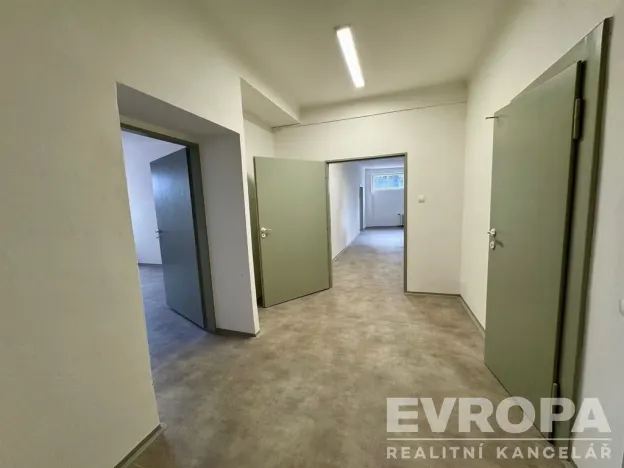 Pronájem kanceláře, Přeštice, Jungmannova, 188 m2