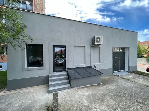 Prodej výrobních prostor, Praha - Horní Počernice, Komárovská, 210 m2