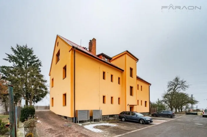 Prodej rodinného domu, Lety, 550 m2