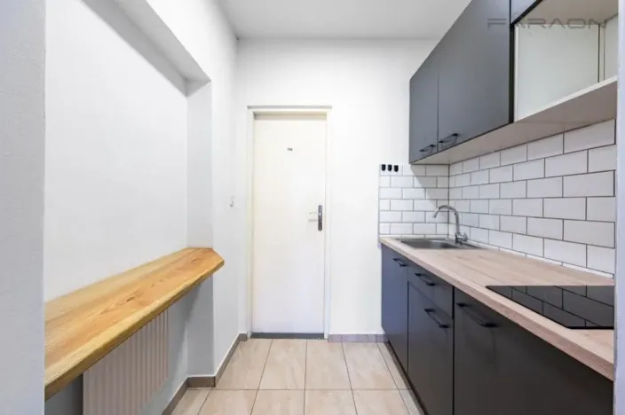 Prodej rodinného domu, Lety, 550 m2