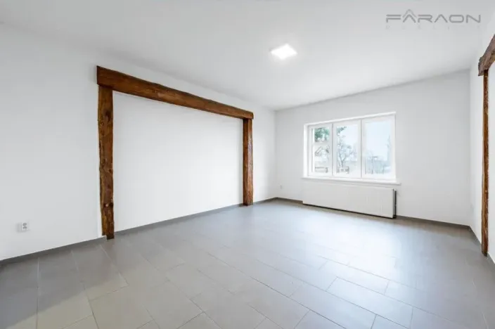 Prodej komerční nemovitosti, Lety, 550 m2