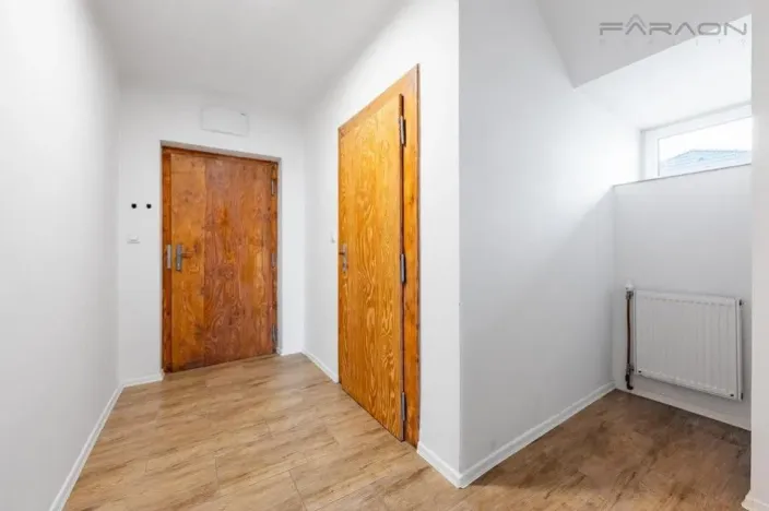 Prodej komerční nemovitosti, Lety, 550 m2