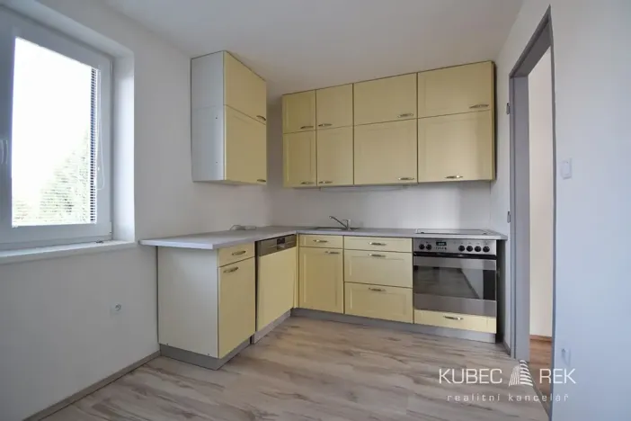 Pronájem bytu 2+1, Tábor, Zavadilská, 60 m2