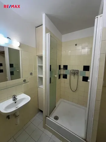 Pronájem bytu 2+kk, Kladno, Italská, 40 m2