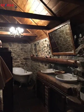 Prodej chalupy, Stráž nad Ohří - Srní, 300 m2