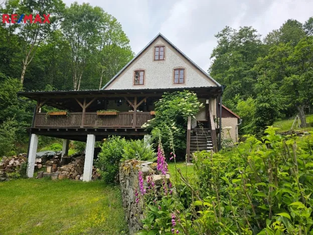 Prodej rodinného domu, Stráž nad Ohří - Srní, 300 m2