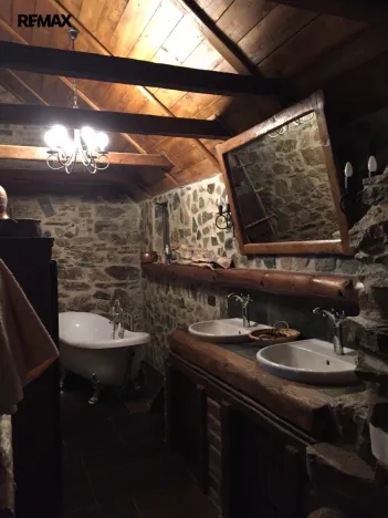 Prodej chalupy, Stráž nad Ohří - Srní, 300 m2