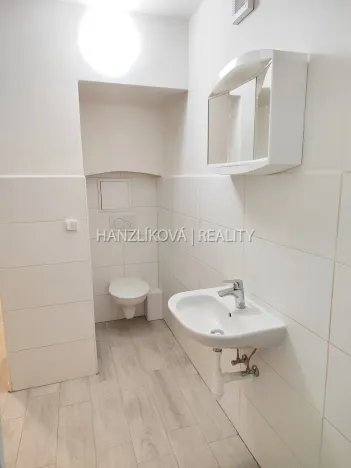 Pronájem kanceláře, České Budějovice - České Budějovice 3, Skuherského, 33 m2