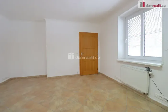 Pronájem komerční nemovitosti, Karlovy Vary - Rybáře, Severní, 84 m2