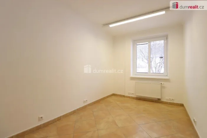 Pronájem komerční nemovitosti, Karlovy Vary - Rybáře, Severní, 84 m2