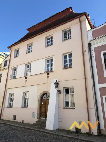 Pronájem bytu 2+kk, Hradec Králové, Dlouhá, 36 m2