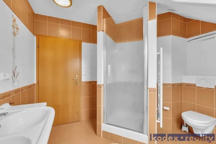 Prodej rodinného domu, Vysoká nad Labem, 263 m2