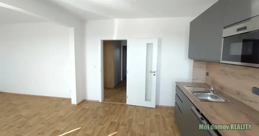 Pronájem bytu 2+kk, Praha - Černý Most, Bryksova, 52 m2