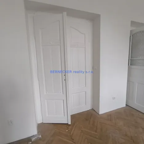 Pronájem bytu 2+1, Hradec Králové, Tylovo nábřeží, 68 m2