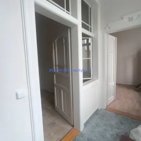 Pronájem bytu 2+1, Hradec Králové, Tylovo nábřeží, 68 m2