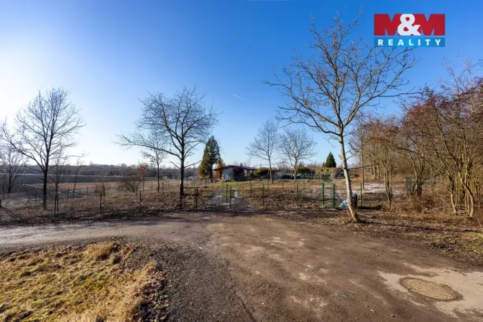 Prodej zahrady, Pardubice, 412 m2