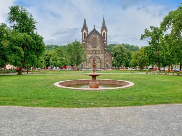 Pronájem garážového stání, Praha - Karlín, Křižíkova, 13 m2