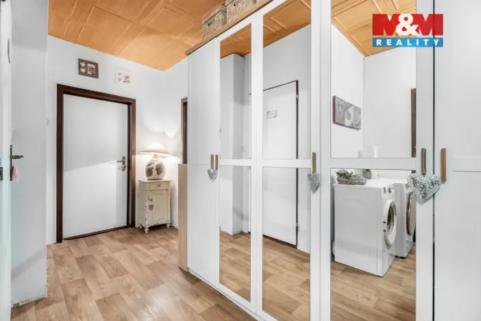 Prodej bytu 4+1, Doksy, Sochorova, 86 m2