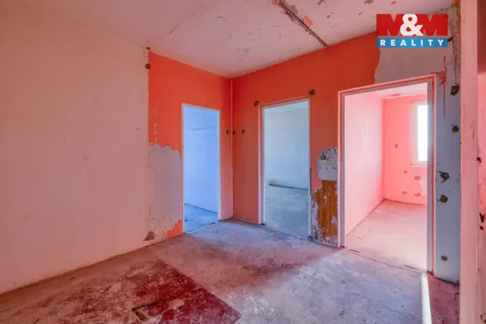 Pronájem bytu 4+1, Rovná, 80 m2