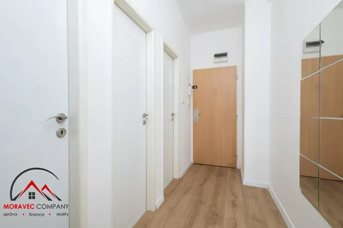 Pronájem bytu 1+1, Krnov, Vodní, 41 m2