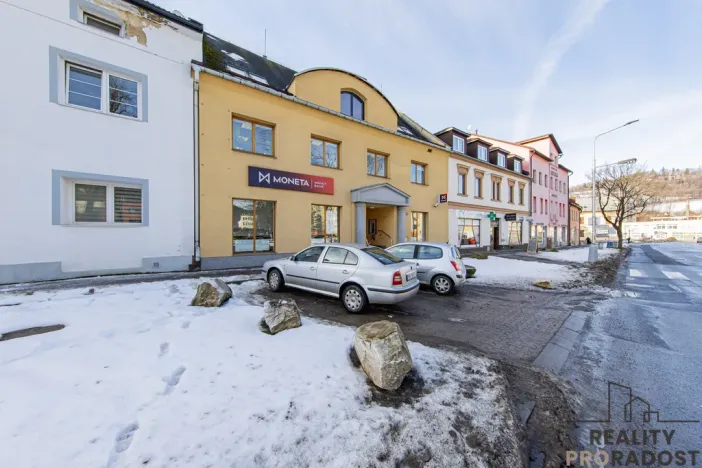 Prodej obchodního prostoru, Jeseník, nám. Svobody, 356 m2