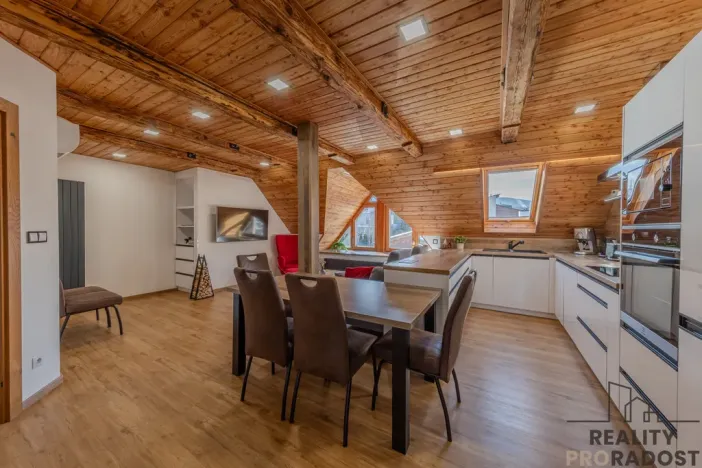 Prodej obchodního prostoru, Jeseník, nám. Svobody, 356 m2