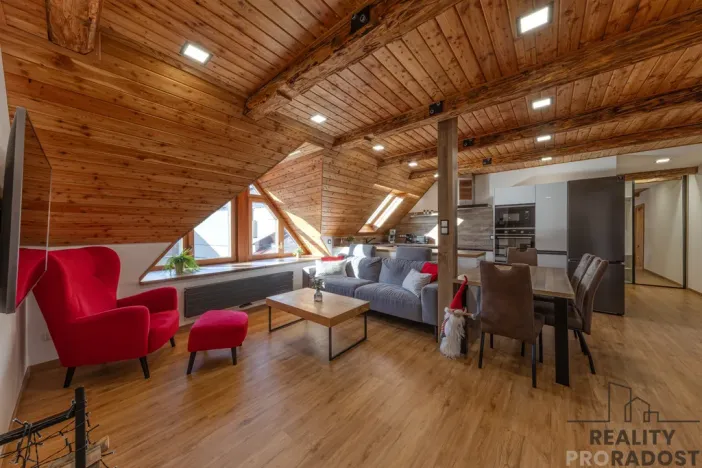 Prodej obchodního prostoru, Jeseník, nám. Svobody, 356 m2