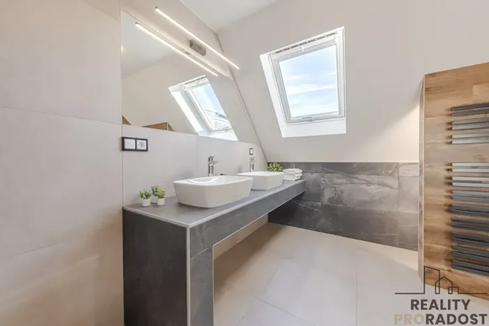 Prodej obchodního prostoru, Jeseník, nám. Svobody, 356 m2